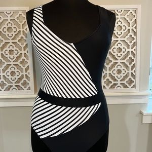 Black and White Pattern Bathing Suit